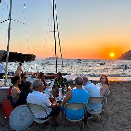 Apart-hotel Paradise 3*