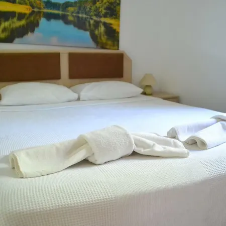 アパートホテル Paradise 3*