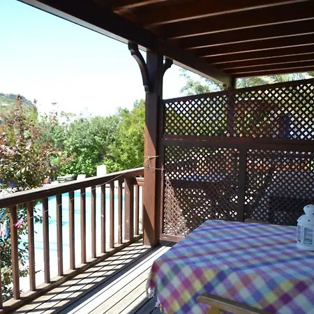 Paradise Lägenhetshotell Gümüşlük